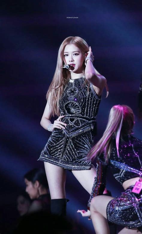 rose blackpink stage outfits